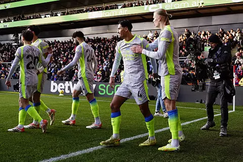 مرموش شارك 4 دقائق.. مانشستر سيتي يُسقط كريستال بالاس على ملعبه (فيديو)